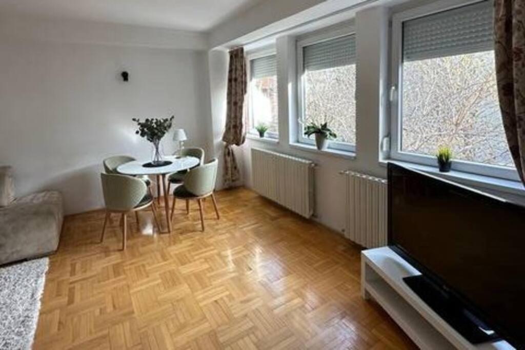Nn Apartment Üsküp Dış mekan fotoğraf